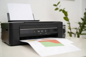 Akú tlačiareň vybrať? Rozdiely medzi atramentovou a laserovou tlačou