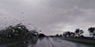 Suché sklá na aute počas dažďa? Nič nie je nemožné