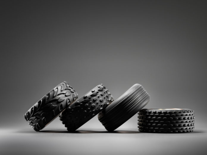 Je možné kombinovať rôzne pneumatiky na jednom vozidle?