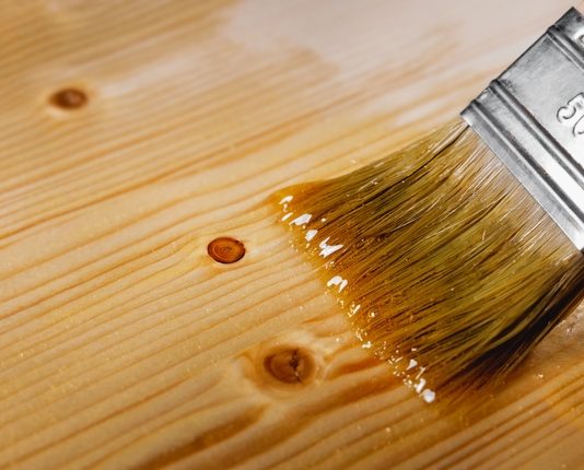 Vosky na drevo – pre ochranu a krásu nielen dreveného nábytku