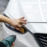 Oprava preliačin na aute bez poškodenia laku pomocou PDR metódy