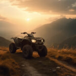 Štvorkolka zapriahnutá za príves používaná pri práci v teréne